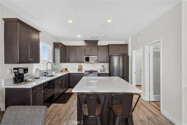 15826 Wyburn Lane, Victorville, CA 92394