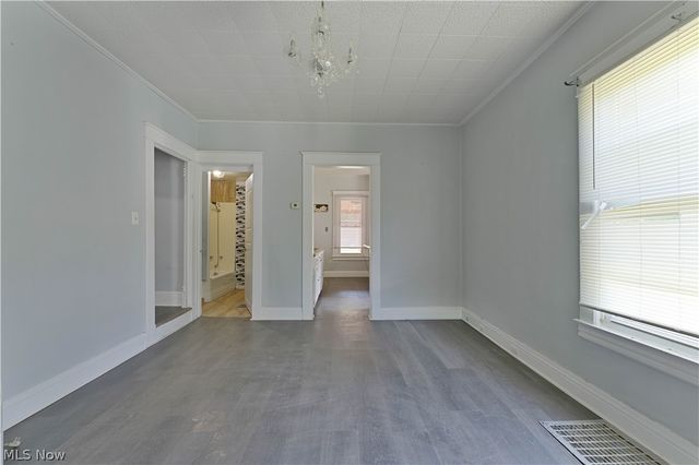 319 S Jackson Street, Youngstown, OH 44506