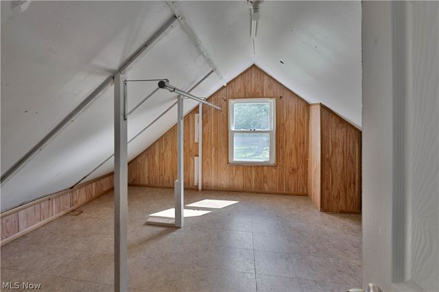 319 S Jackson Street, Youngstown, OH 44506