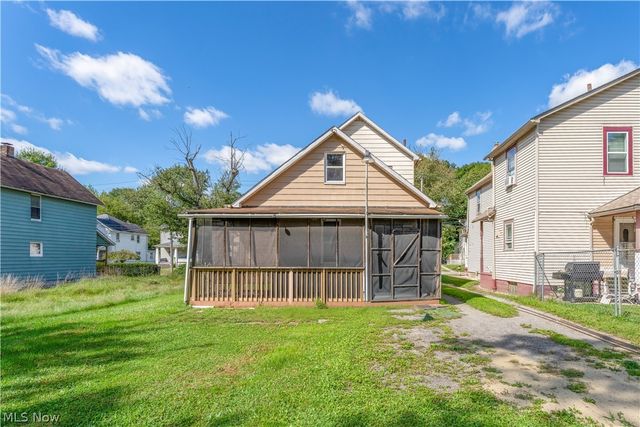 319 S Jackson Street, Youngstown, OH 44506