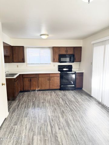 4520 W HATCHER Road, Glendale, AZ 85302