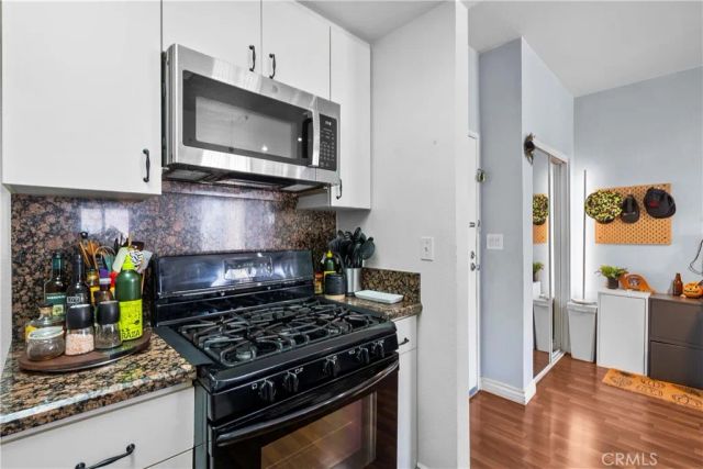 19350 Sherman Way 328, Reseda, CA 91335
