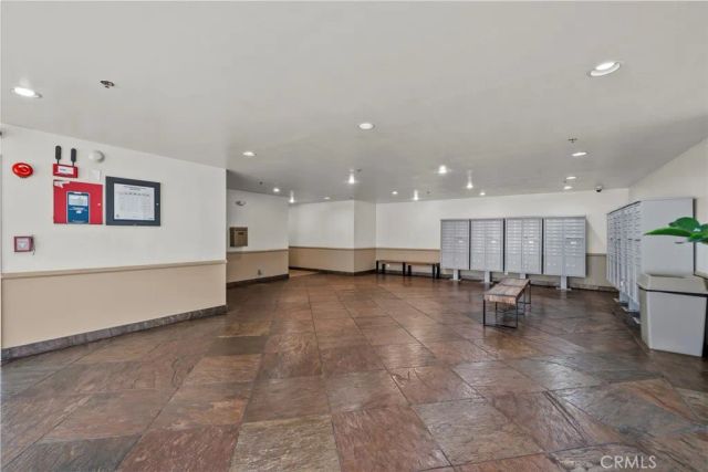 19350 Sherman Way 328, Reseda, CA 91335