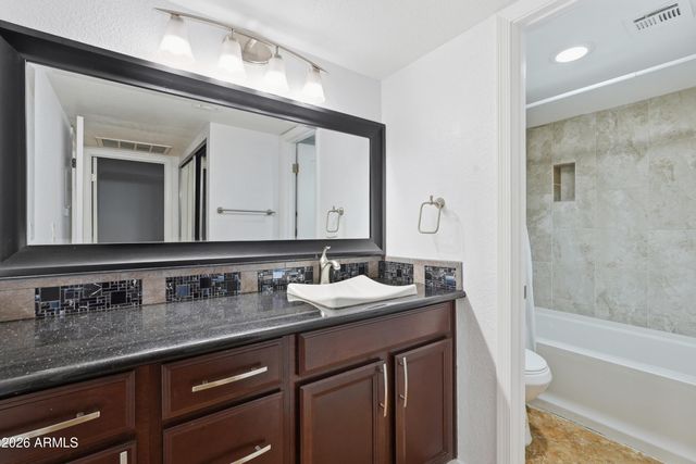 4554 E Paradise Village Parkway N 112, Phoenix, AZ 85032