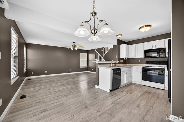 161 Bayhill Village Drive, O'fallon, MO 63368