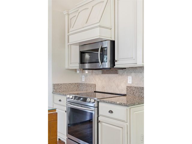 277 Sand Grouse Dr, Loveland, CO 80537