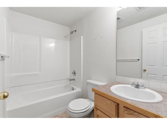 277 Sand Grouse Dr, Loveland, CO 80537