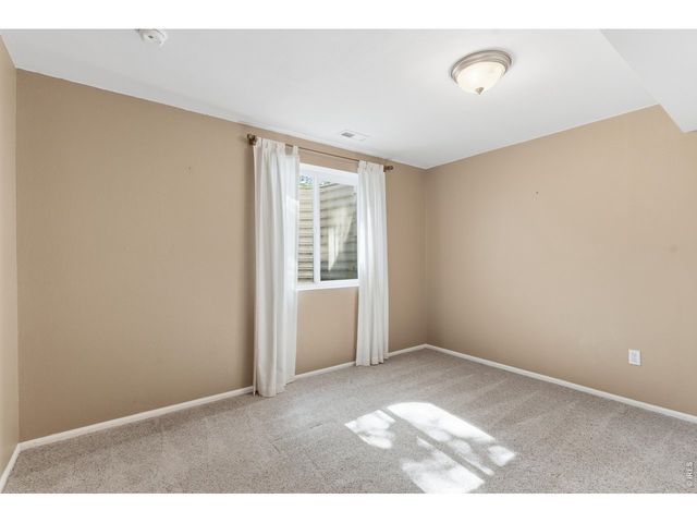 277 Sand Grouse Dr, Loveland, CO 80537