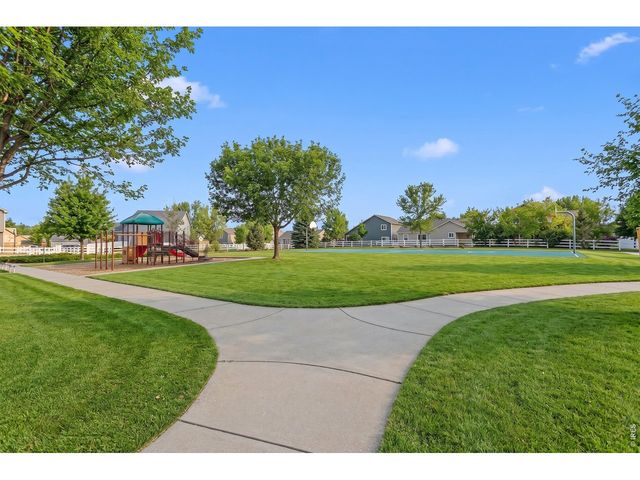 277 Sand Grouse Dr, Loveland, CO 80537
