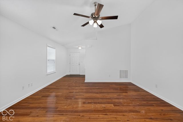5771 White Pine Road, Whitestown, IN 46075