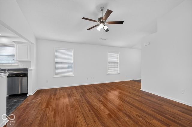 5771 White Pine Road, Whitestown, IN 46075
