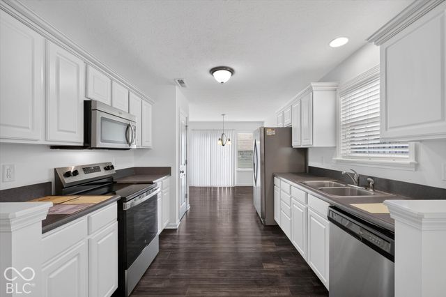 5771 White Pine Road, Whitestown, IN 46075