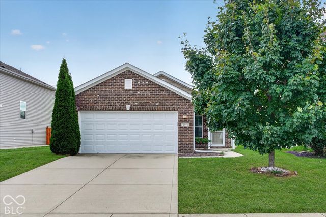 5771 White Pine Road, Whitestown, IN 46075