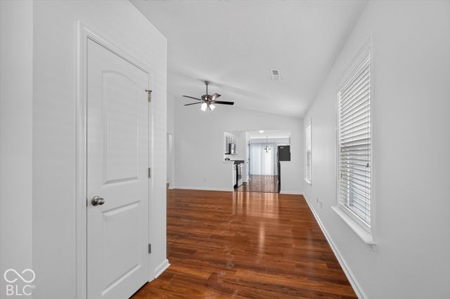5771 White Pine Road, Whitestown, IN 46075