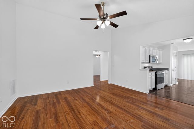 5771 White Pine Road, Whitestown, IN 46075