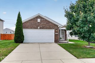 5771 White Pine Road, Whitestown, IN 46075