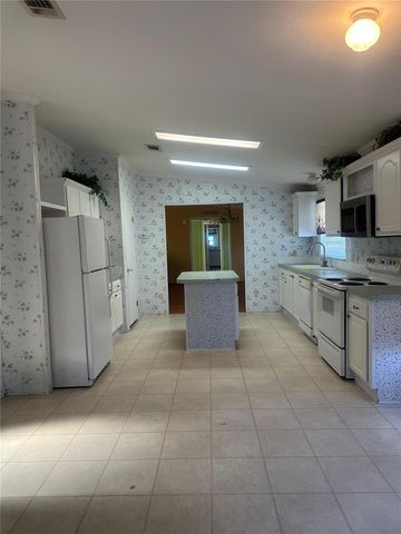 1814 WINCHESTER COURT S, St Cloud, FL 34771