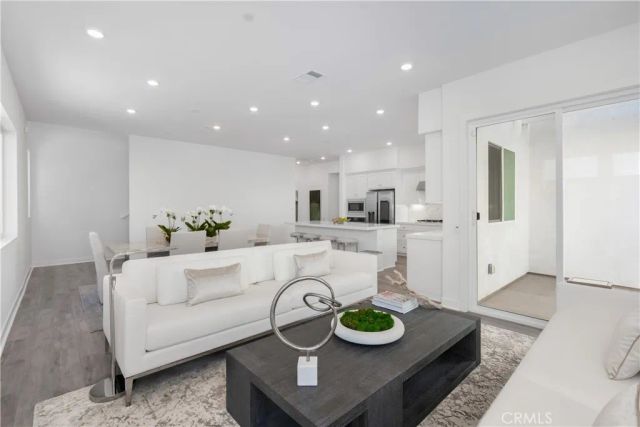 27225 Cranmore 101, Valencia, CA 91381