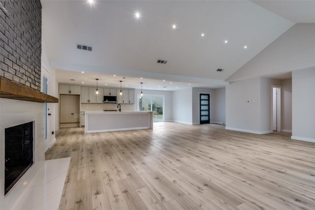 1401 Ginger Court, Plano, TX 75075