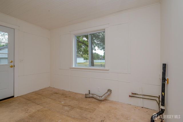 211 Main Street, Spotswood, NJ 08884