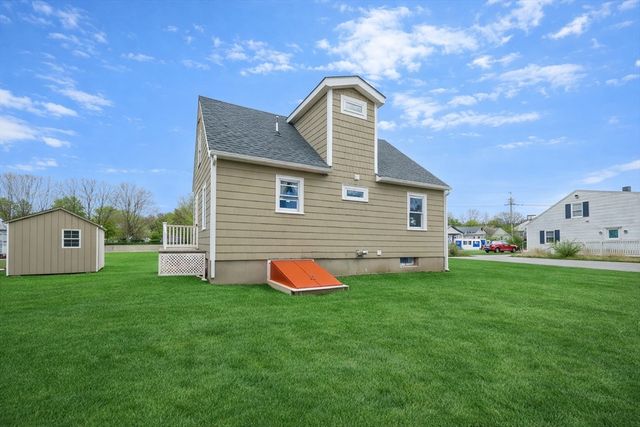 18 Huntington Ave, Plainville, MA 02762