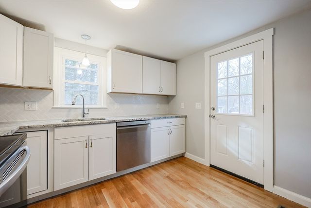 18 Huntington Ave, Plainville, MA 02762