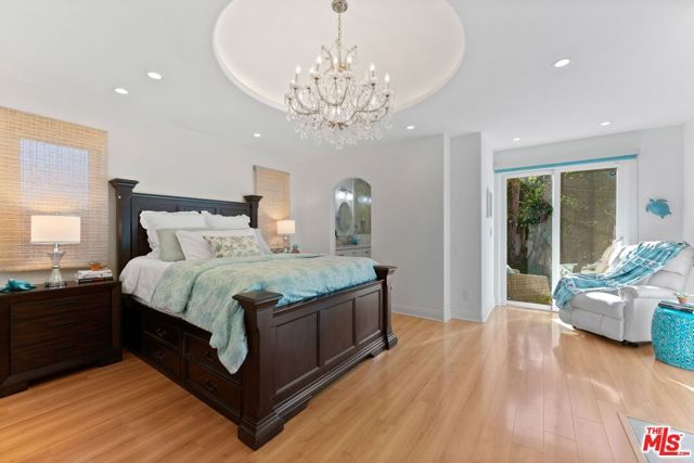 3251 Stewart Avenue, Los Angeles, CA 90066