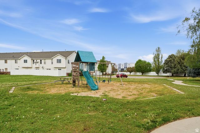 529 W 230 N, Layton, UT 84041