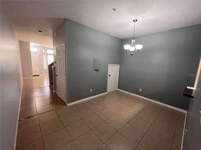 6007 SCOTCHWOOD GLEN 31, Orlando, FL 32822