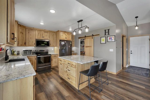1724 BRIDGE PORT CIRCLE, De Pere, WI 54115