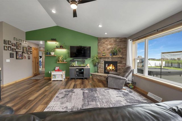 1724 BRIDGE PORT CIRCLE, De Pere, WI 54115