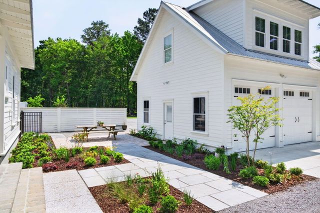 3425 Thunder Gulch Trail, Awendaw, SC 29429