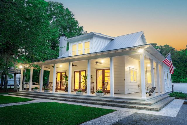 3425 Thunder Gulch Trail, Awendaw, SC 29429