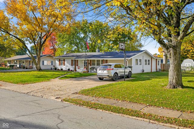 840 Sweetbriar Avenue, Whiteland, IN 46184