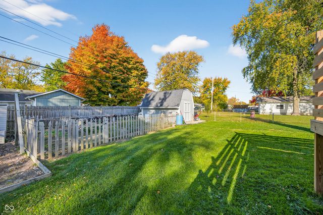 840 Sweetbriar Avenue, Whiteland, IN 46184