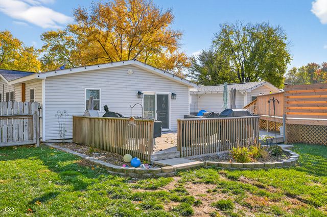 840 Sweetbriar Avenue, Whiteland, IN 46184