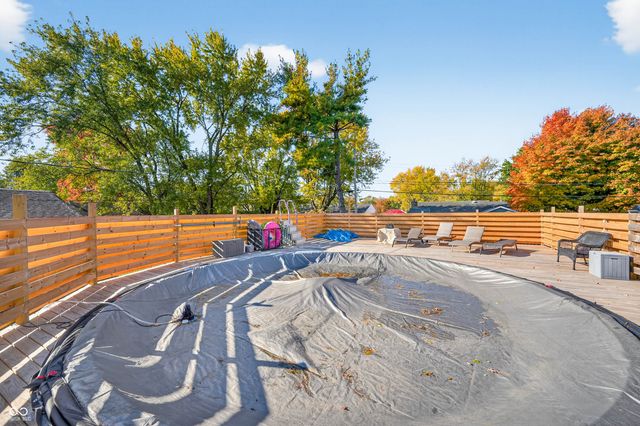 840 Sweetbriar Avenue, Whiteland, IN 46184