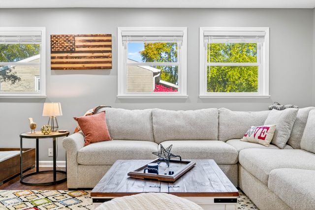 840 Sweetbriar Avenue, Whiteland, IN 46184