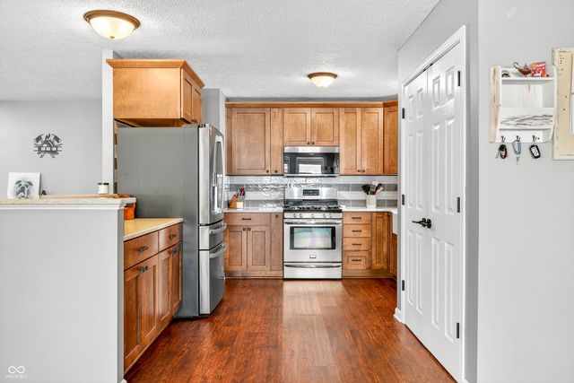 840 Sweetbriar Avenue, Whiteland, IN 46184