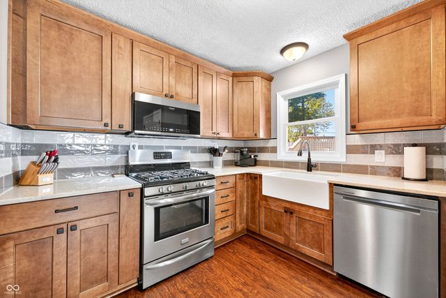 840 Sweetbriar Avenue, Whiteland, IN 46184