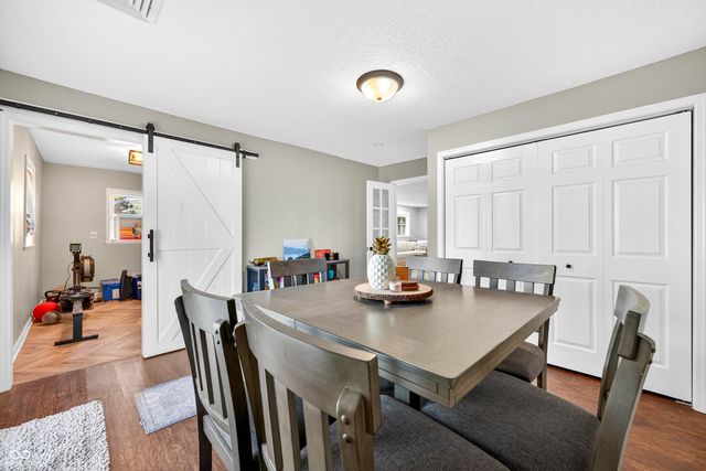 840 Sweetbriar Avenue, Whiteland, IN 46184