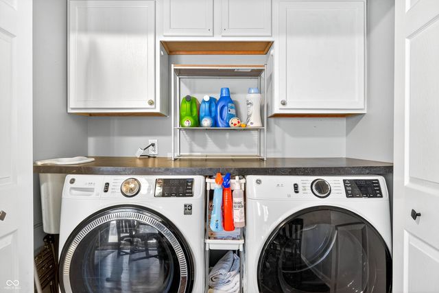 840 Sweetbriar Avenue, Whiteland, IN 46184