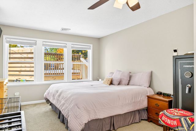 840 Sweetbriar Avenue, Whiteland, IN 46184