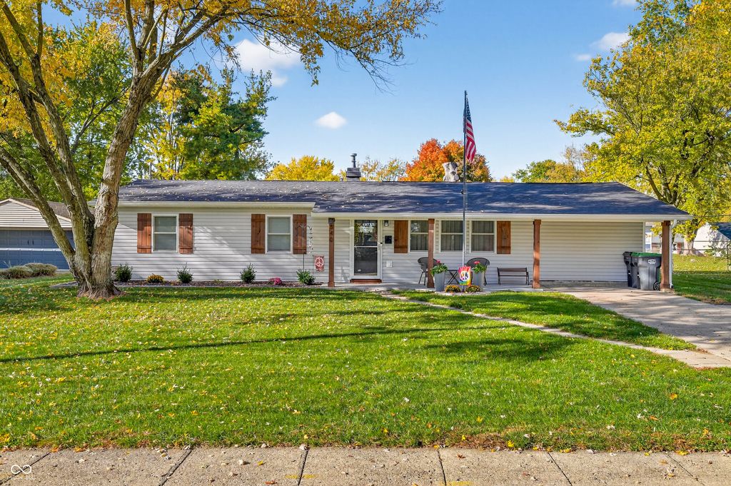 840 Sweetbriar Avenue, Whiteland, IN 46184