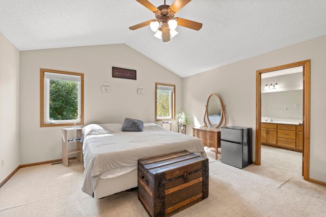9508 204th Street W, Lakeville, MN 55044