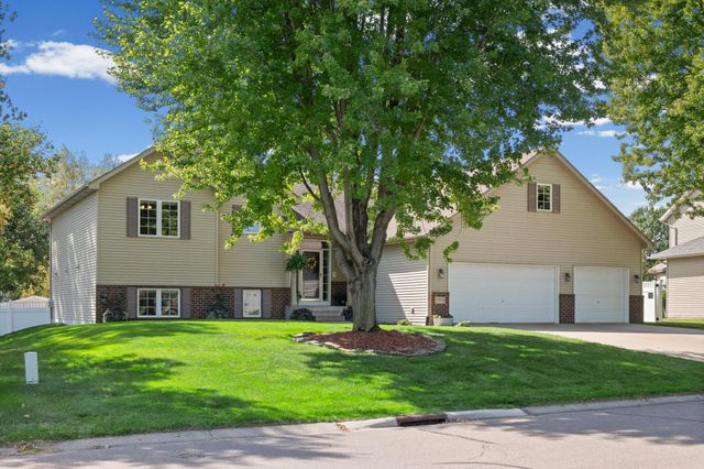 9508 204th Street W, Lakeville, MN 55044
