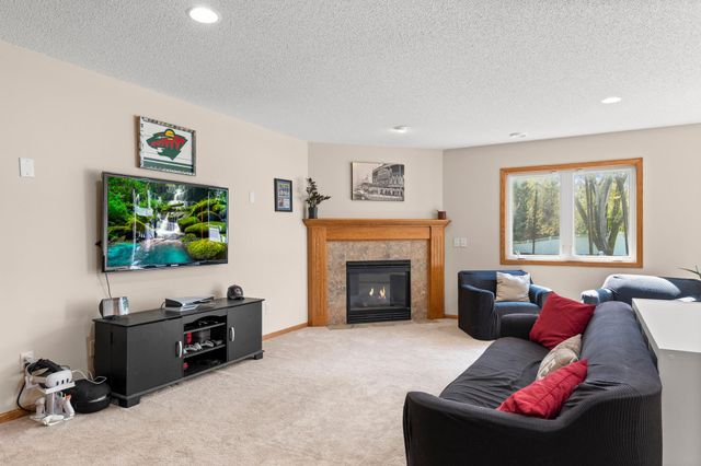 9508 204th Street W, Lakeville, MN 55044