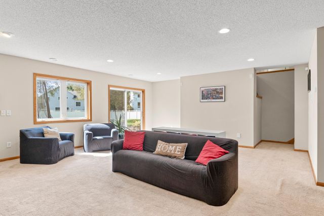 9508 204th Street W, Lakeville, MN 55044
