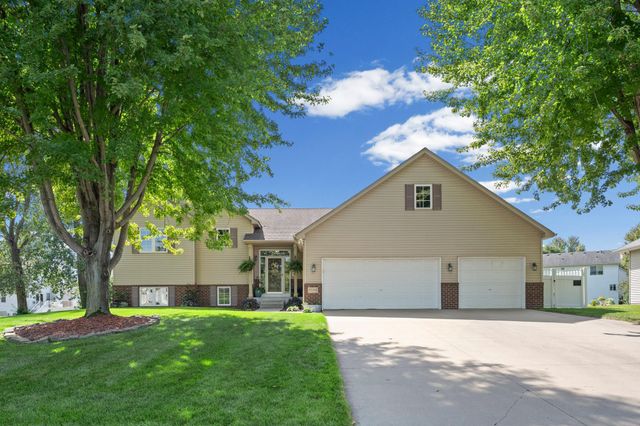 9508 204th Street W, Lakeville, MN 55044