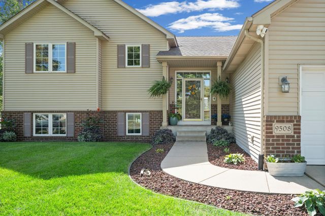 9508 204th Street W, Lakeville, MN 55044